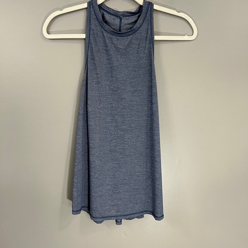 Lululemon Tank Top Womens 4 Blue Great Racerback Split Back Athletic Activewear